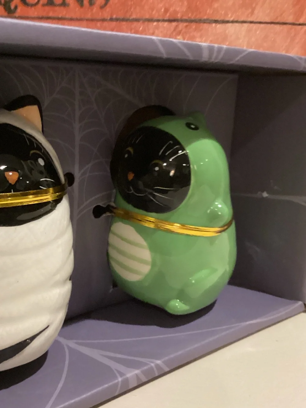 10 Strawberry Street Halloween Cat Salt & Pepper Shakers